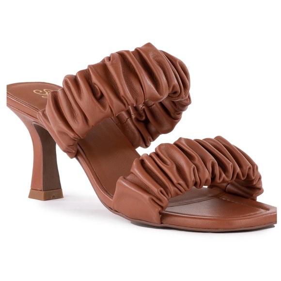 Wms Sz 8 SEYCHELLES LEEWARD HEELS IN COGNAC - Picture 1 of 5